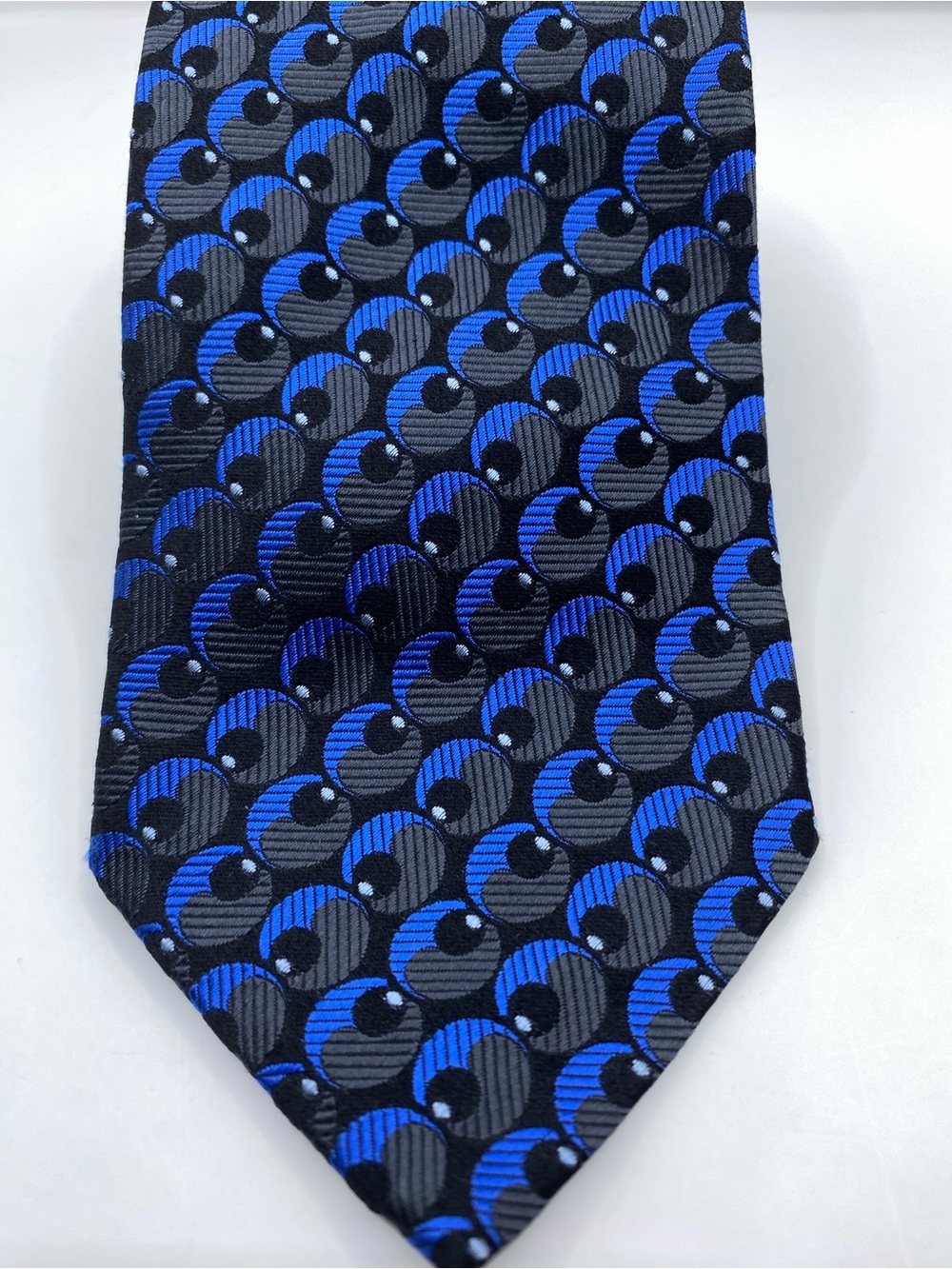Hugo Boss Blue and Black Geometric Silk Tie